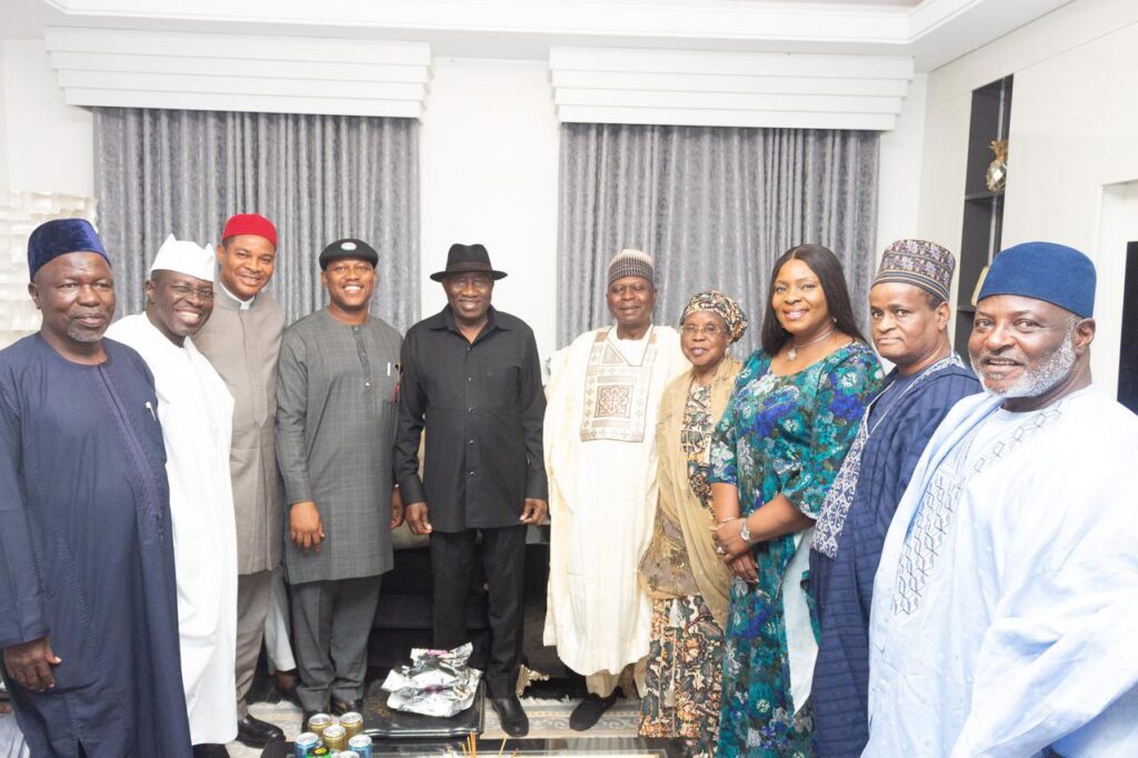 [Just In] Photos: ‘PDP Is Alive, Strong’ – Jonathan Says After Meeting With Party Leaders